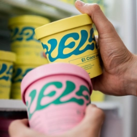 Ice cream cups with lids